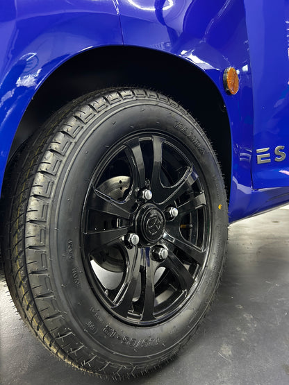 Esomoto I-Tango Elektromobil [Lenkrad]